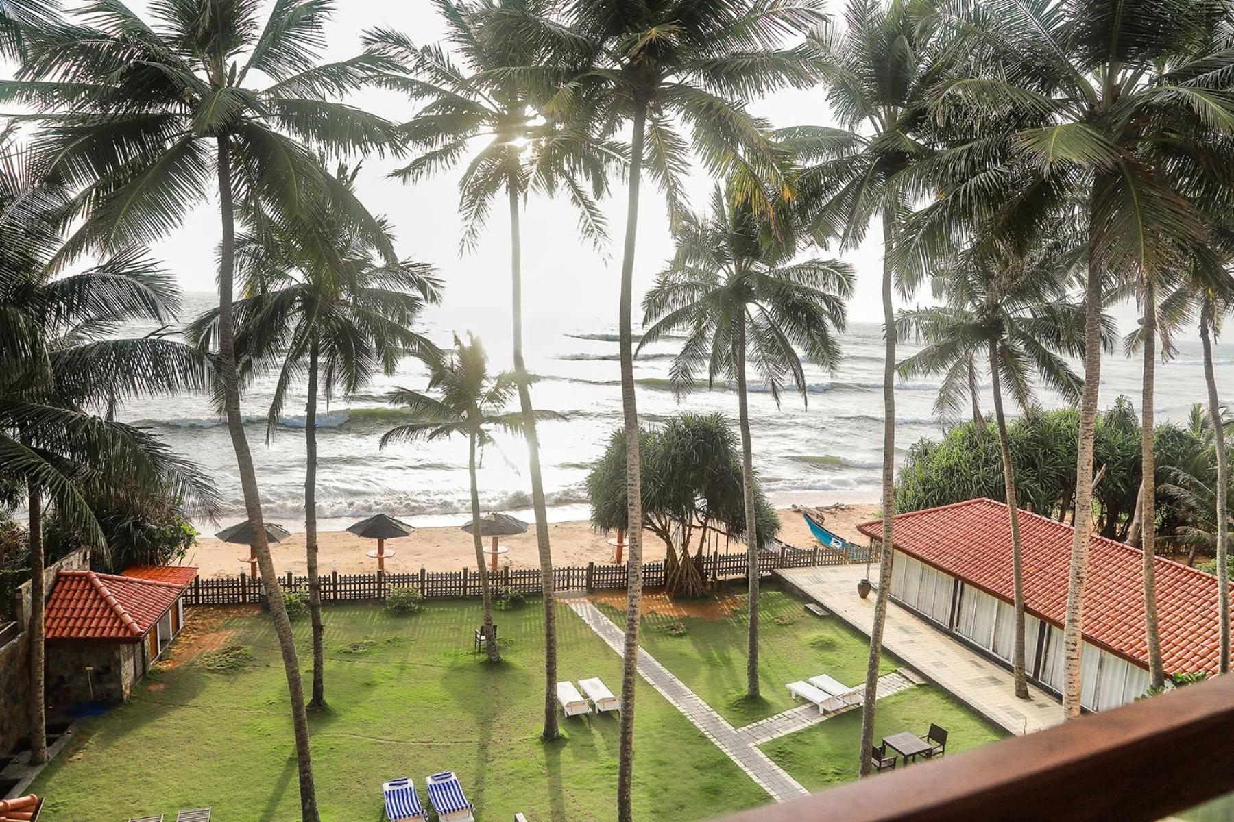 Blue Beach Hotel Wadduwa Kültér fotó